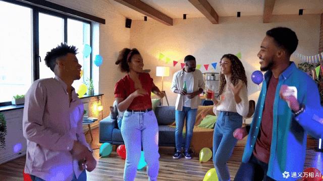 开源的风吹到视频生成:阿里开源登顶VBench的万相大模型,一手实测来了