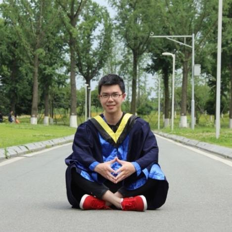 稚晖君和王兴兴的机器人战争,已经打了两年了