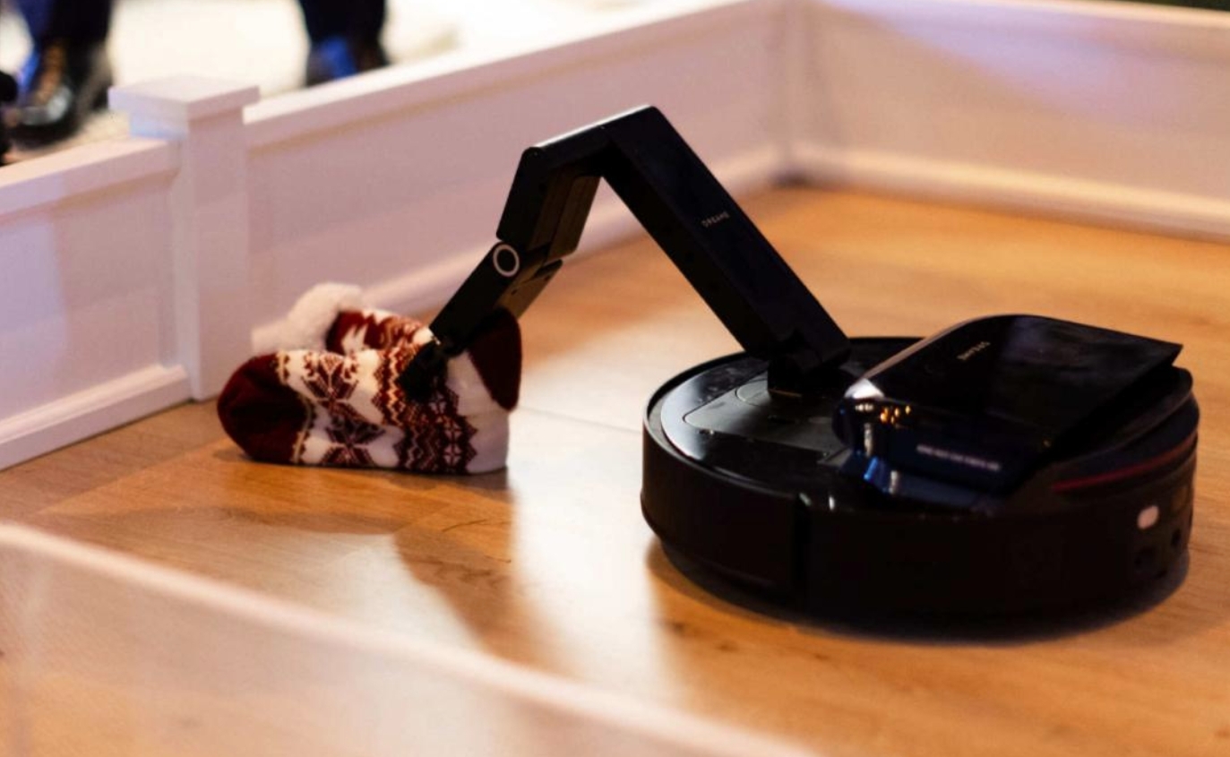 AWE 2025观察：AI改造后，家电业会掀起跨界潮吗？