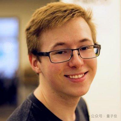 OpenAI前CTO爆炸开局:种子轮开盘20亿美元,0产品0用户估值直奔100亿,GPT论文一作也加入了