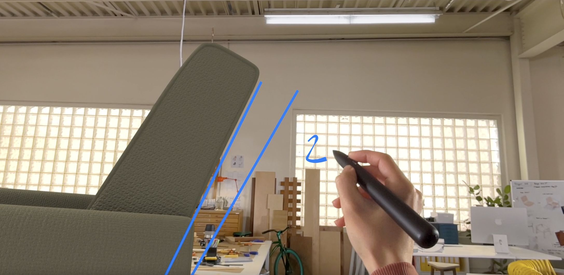 苹果夏季发布会:设计大变样,还更新了一点点点AI