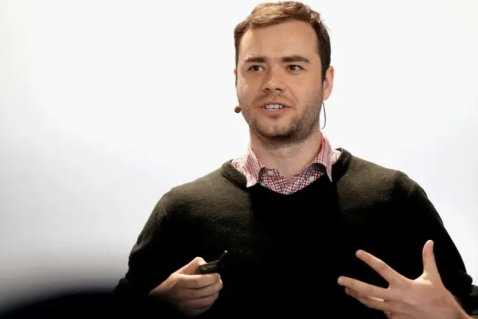 AI大神卡帕西最新演讲:AGI从幻想到落地,先要直面三个现实