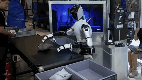 不管你来不来32°C的上海逛WAIC,都需要这份探展指南