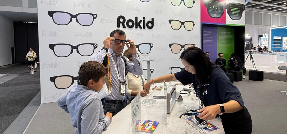 暴走IFA展会带来八大看点!宇树机器人表演秀翻老外,国产AI眼镜攻陷欧洲,“电动老头乐”也来了