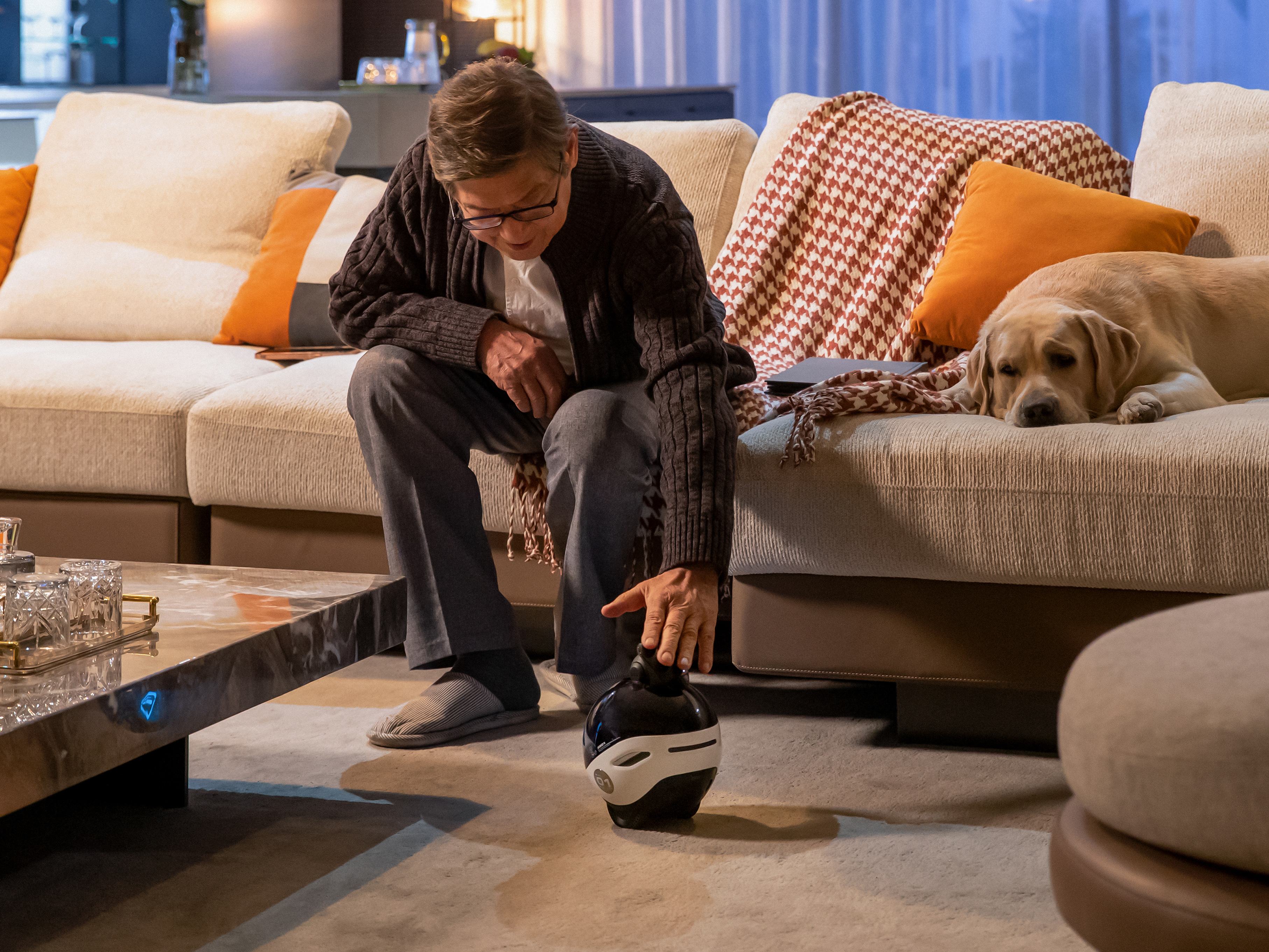 深圳硬件公司做AI陪伴机器人,拿下红杉投资,用户量破百万