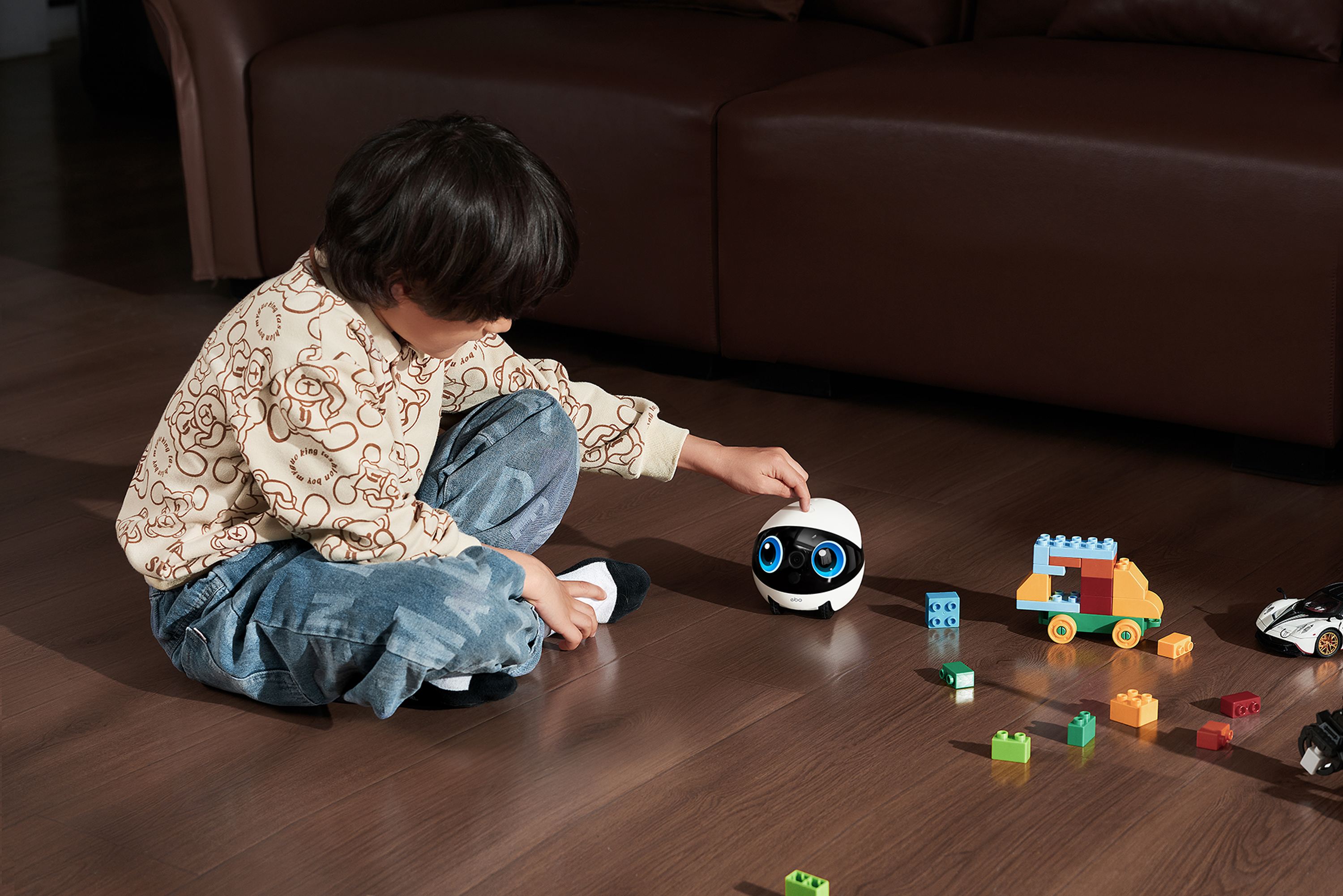 深圳硬件公司做AI陪伴机器人,拿下红杉投资,用户量破百万