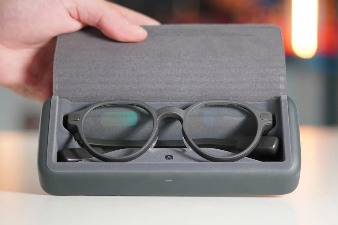 苹果 AI 眼镜深度爆料汇总：重量低至 40g，2026 发布