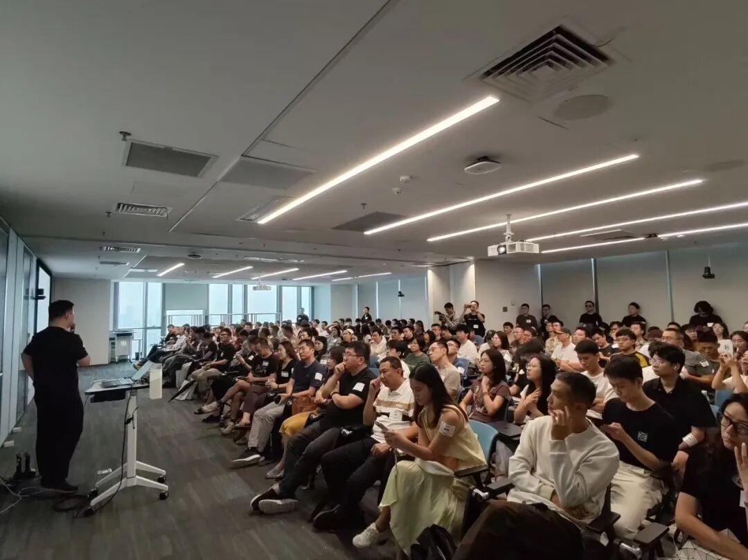 Manus数十亿美元卖身，中国AI应用的关键词只有一个“骚”