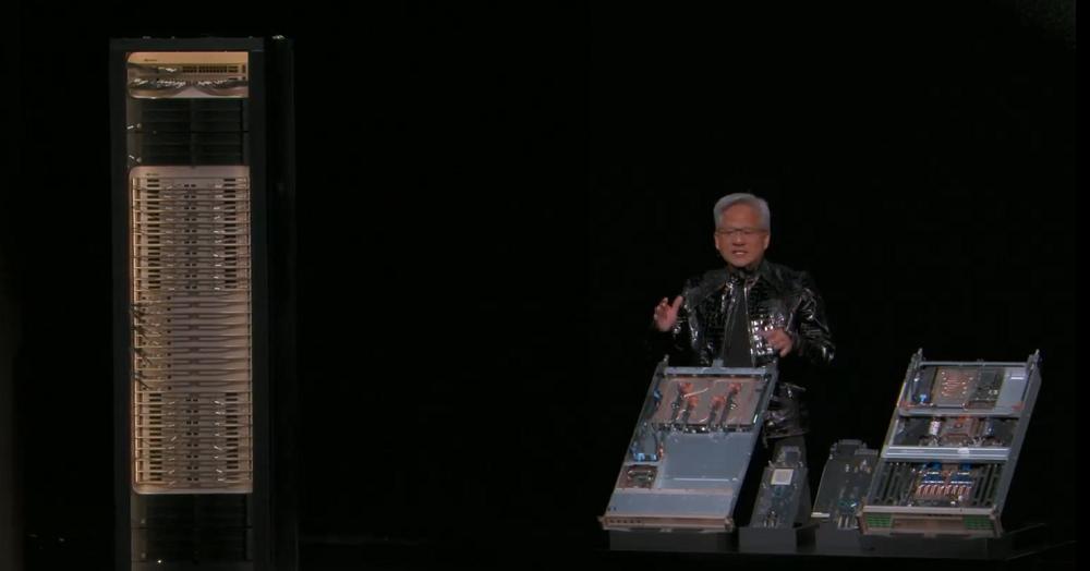 刚刚，黄仁勋一口气解密6颗芯片，召唤出最强AI超算