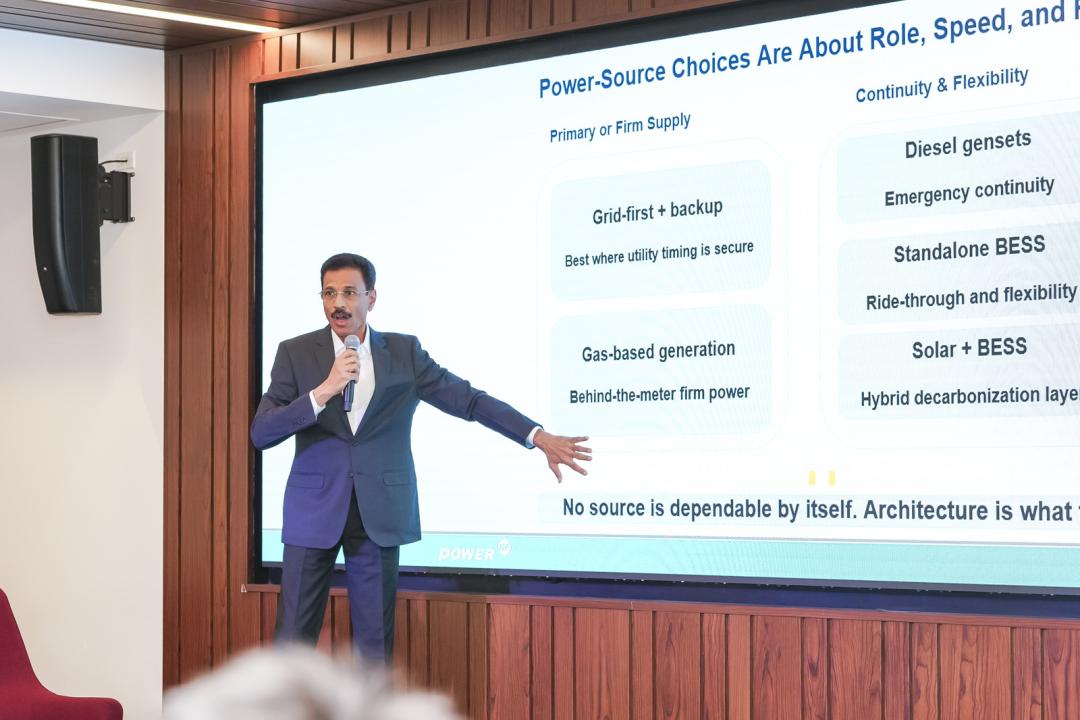 深度拆解AI数据中心：一场速度与效率的竞赛