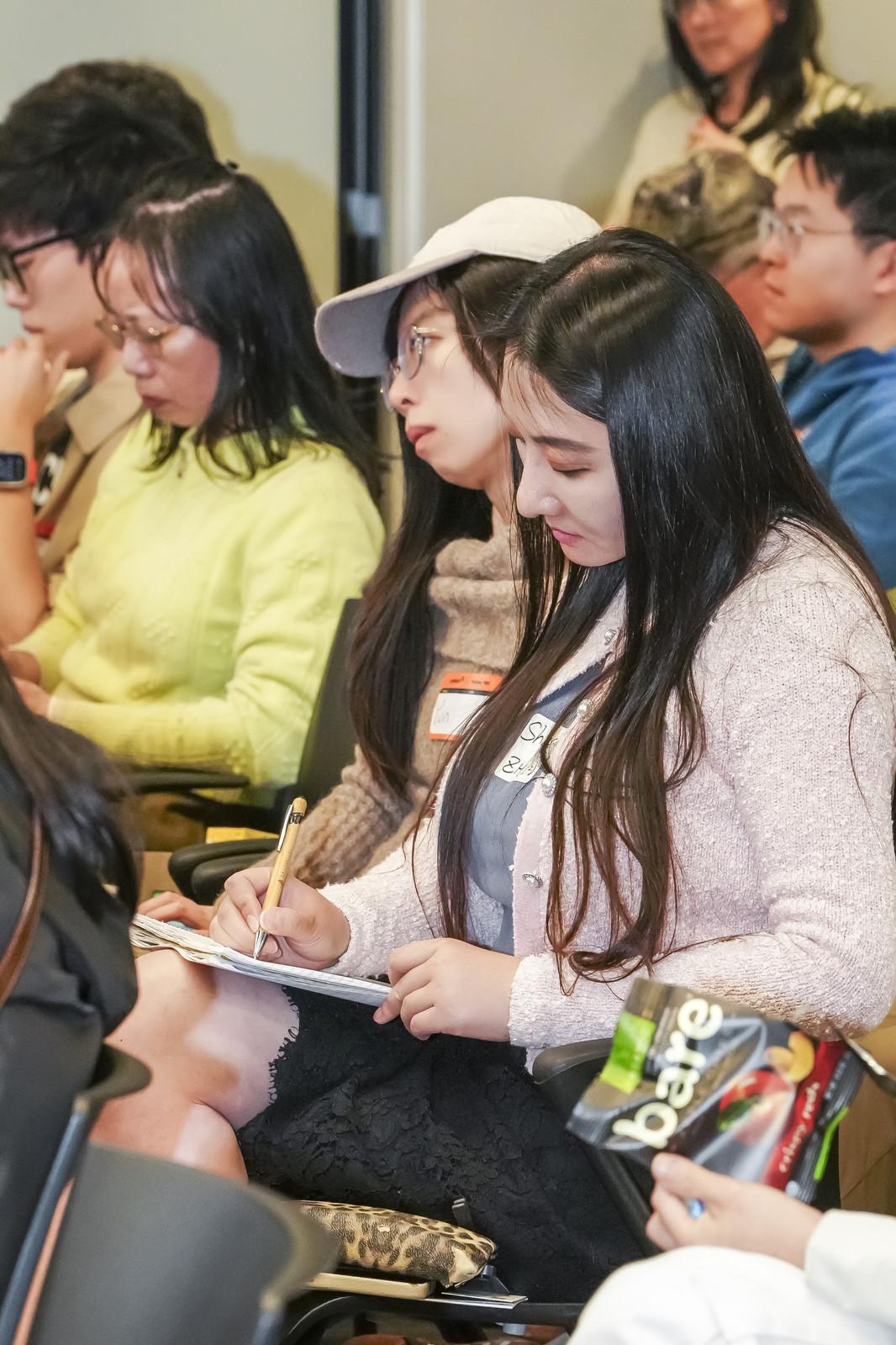 深度拆解AI数据中心：一场速度与效率的竞赛