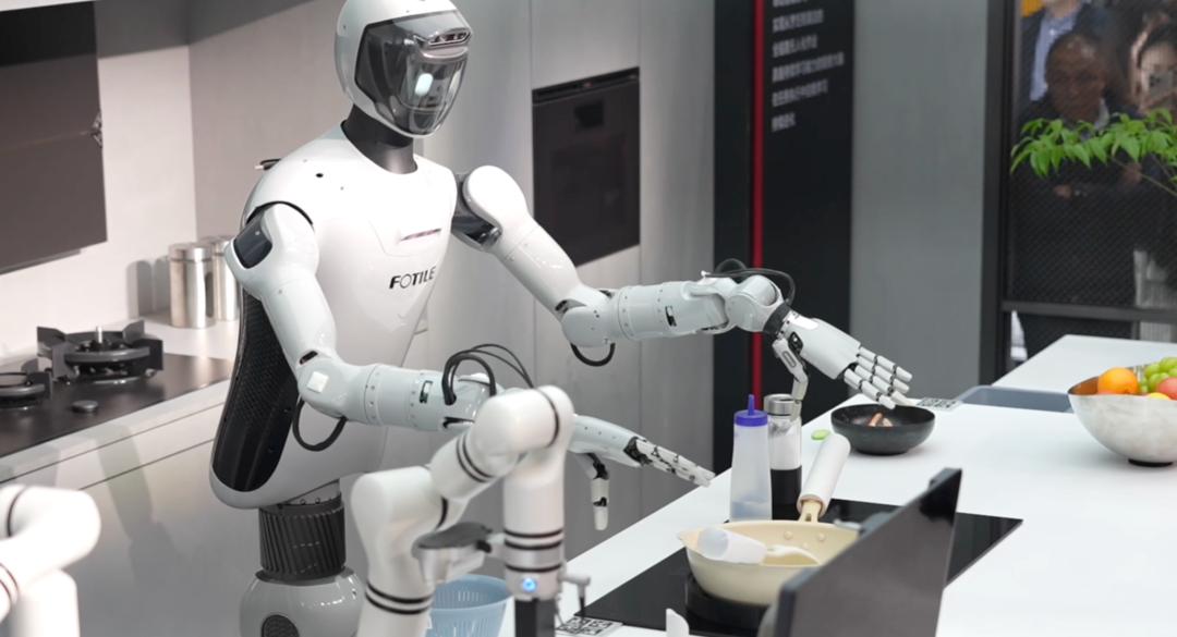 2026 AWE观察:消费硬件,正在成为最适合AI的“物理容器”