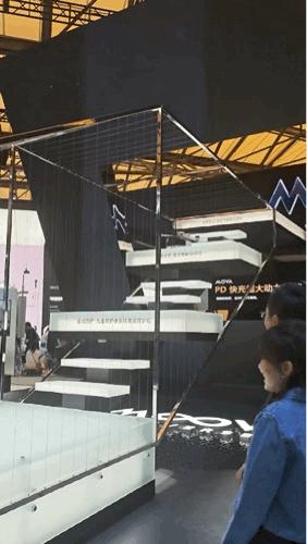 中国最大家电展上，一批想帮你做家务的机器人来了！