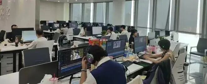 第一批做AI漫剧的中年人,已经财务自由了?