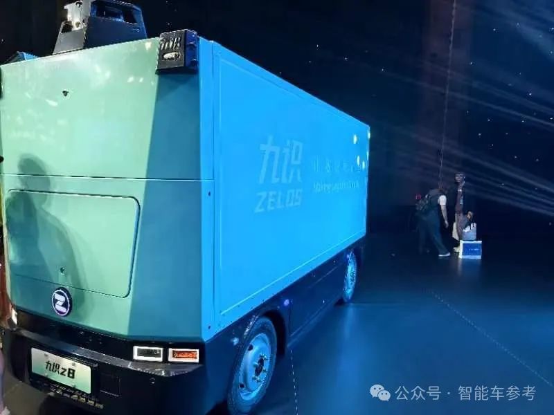 3.98万L4无人车来了!卷出行业新低,1小时卖掉半年产能