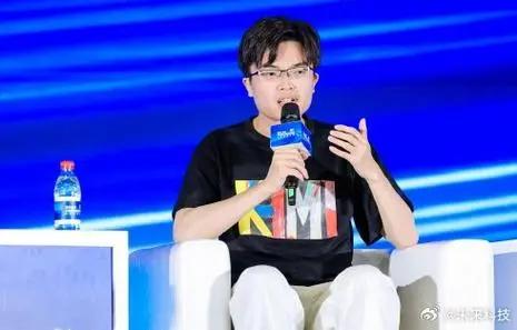 月之暗面再获融资,200亿估值会成为中国大模型公司的门槛和陷阱吗?