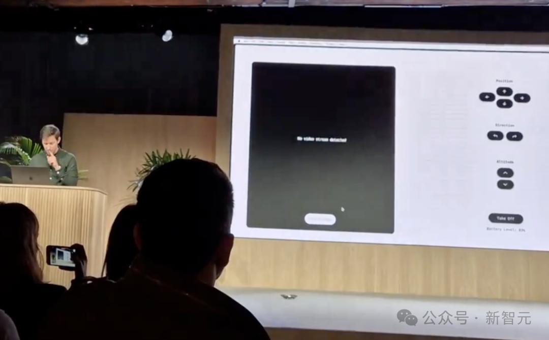 o1驾驶无人机后空翻，OpenAI开发者日惊掉下巴，2分钟爆改代码写App