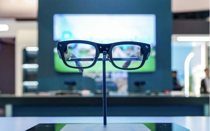 CES 2025前瞻：AI硬件爆发 ，中国飞车将亮相