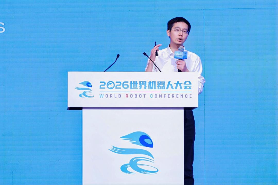 世界机器人大会，不止跳舞耍帅，还忙着干活