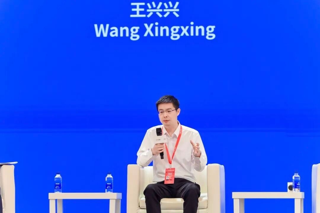 王兴兴最新发声：对AI信仰与日俱增，宇树股价累跌超6%